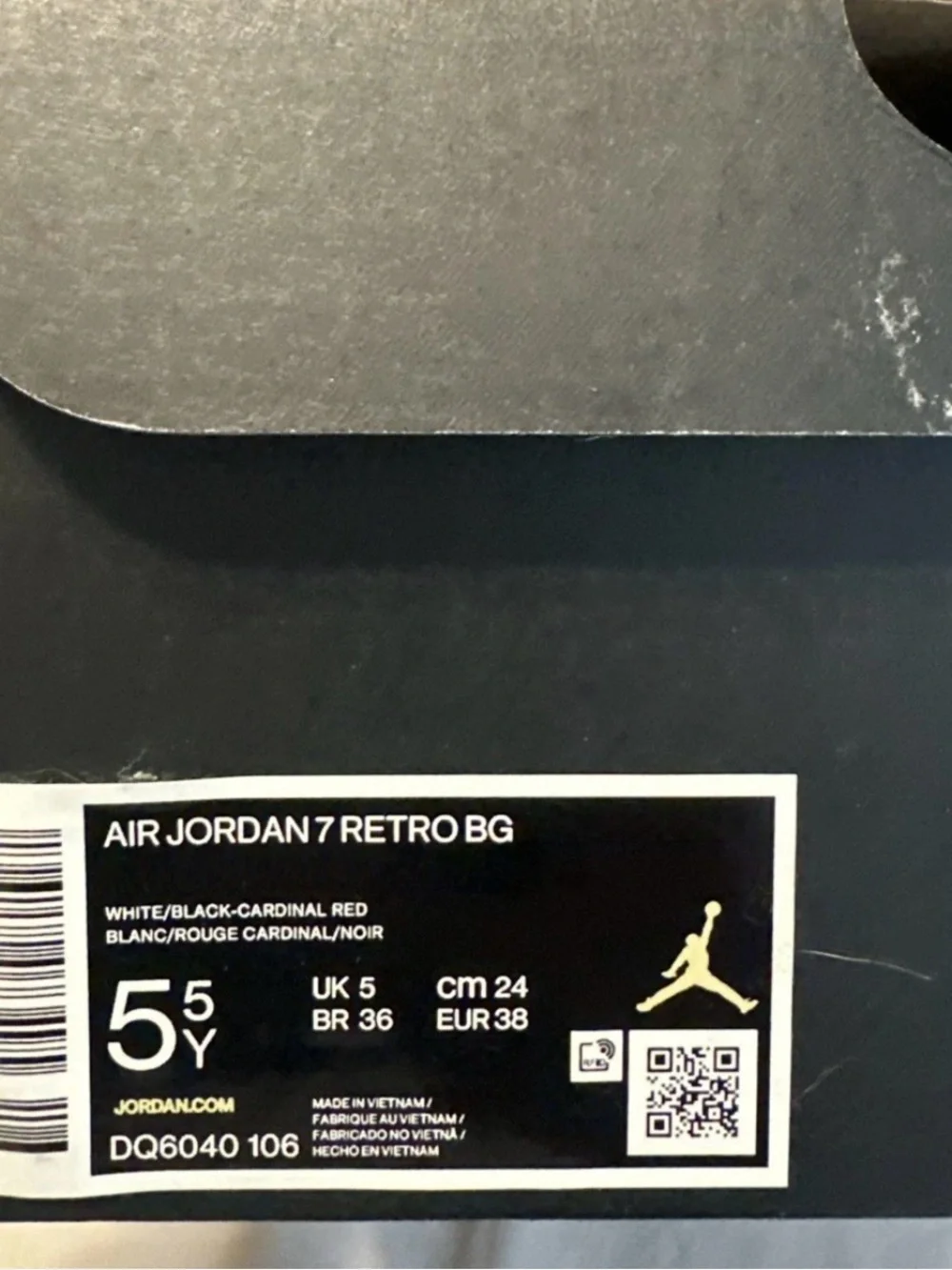 AIR JORDAN VII 7 (GS) CARDINAL RED WHITE 2022 DQ6040-106 (SIZE 5.5Y = WOMENS 7)